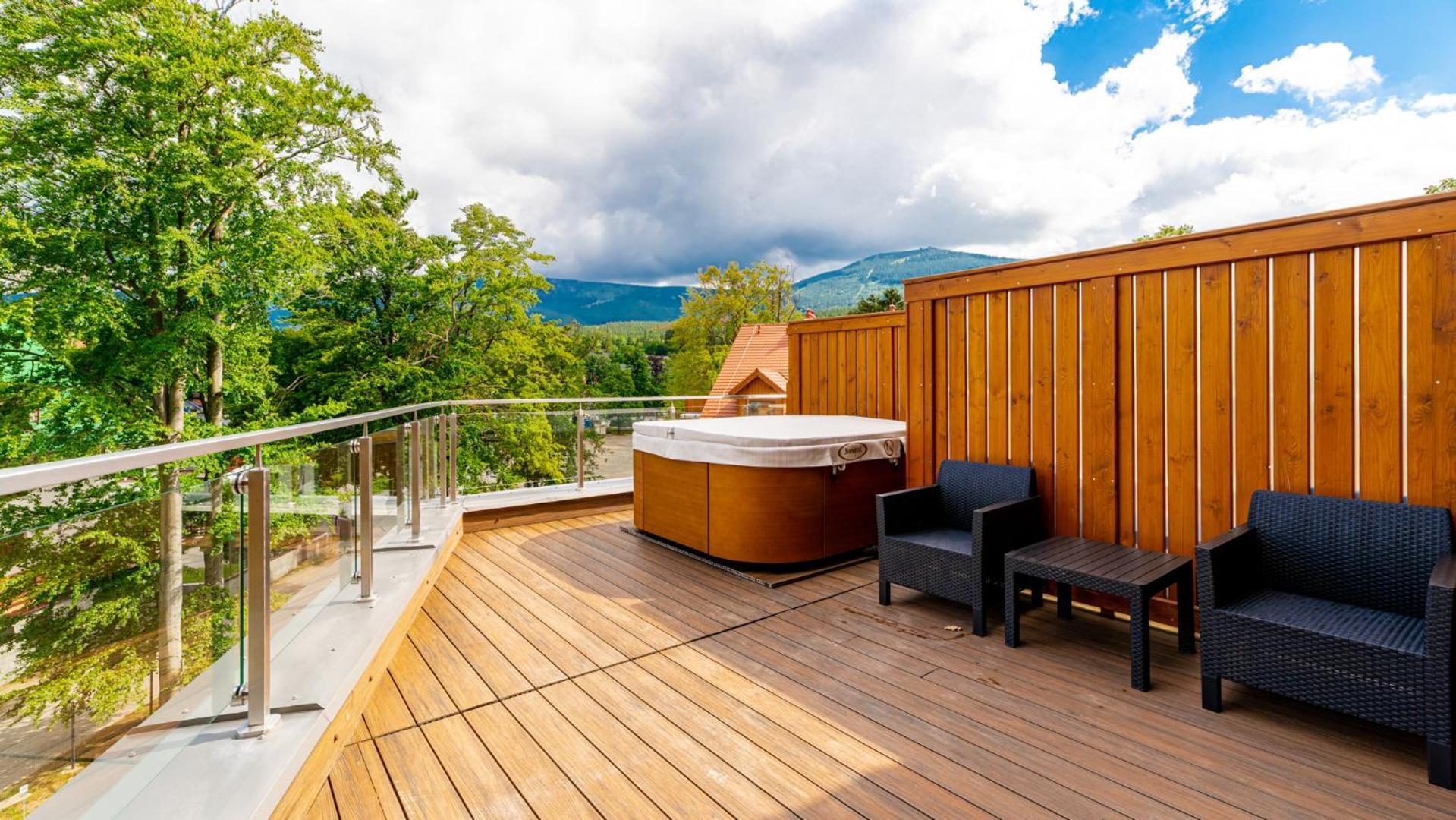 Royal Prestige Collection Z Prywatnym Jacuzzi - Stone Hill Resort Z Basenem I Saunami Шклярска Поремба Екстериор снимка